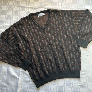 Functionals Vintage Grey with Diamond Pattern Knit V-Neck Sweater